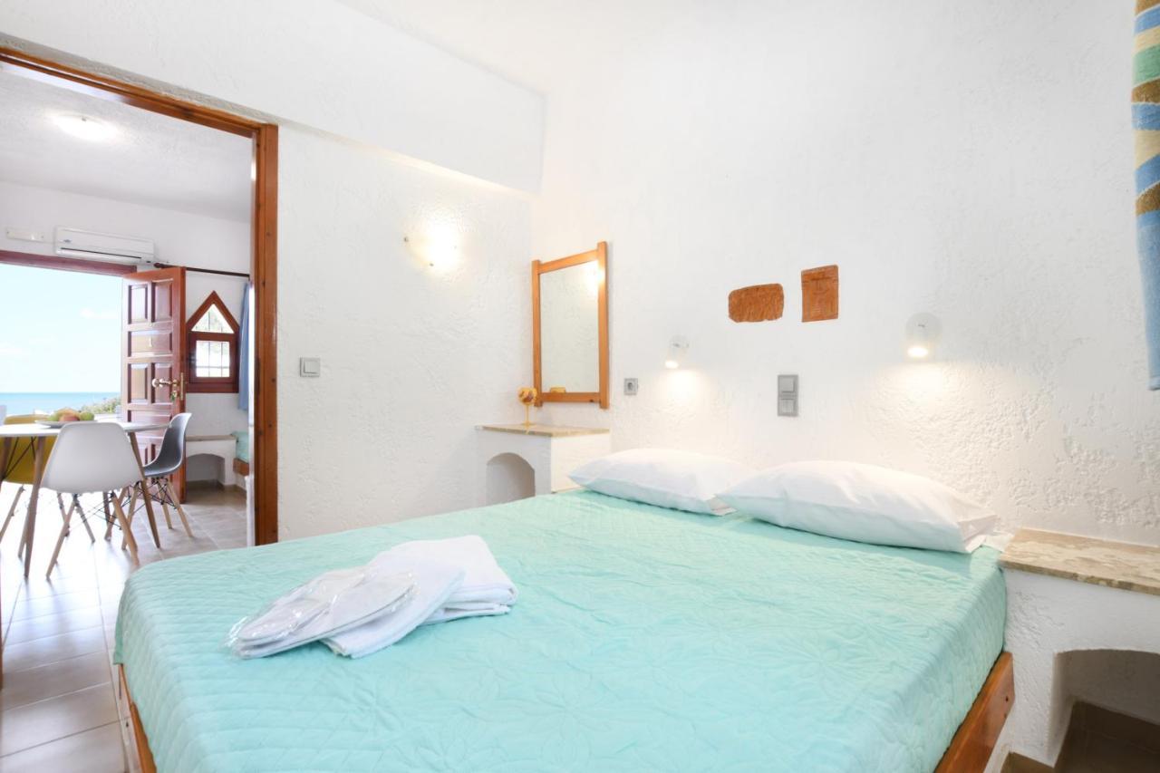 Air Brand New Bedrooms ヘルソニソス エクステリア 写真